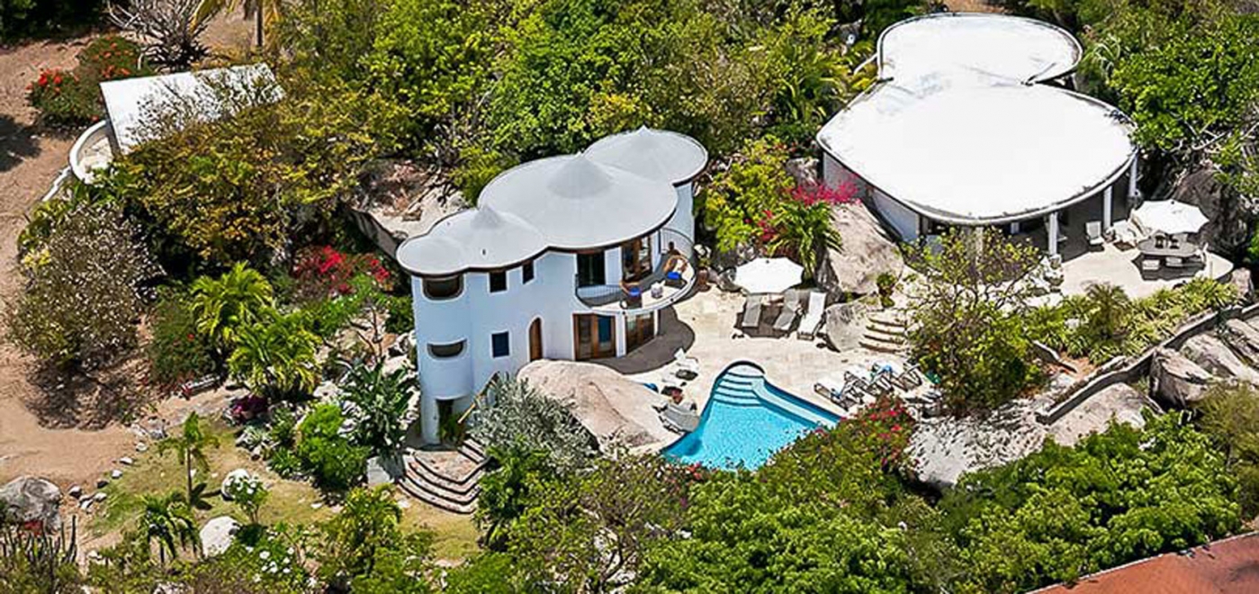 Villa On The Rocks Ocean View Located in Stunning Little Trunk Bay