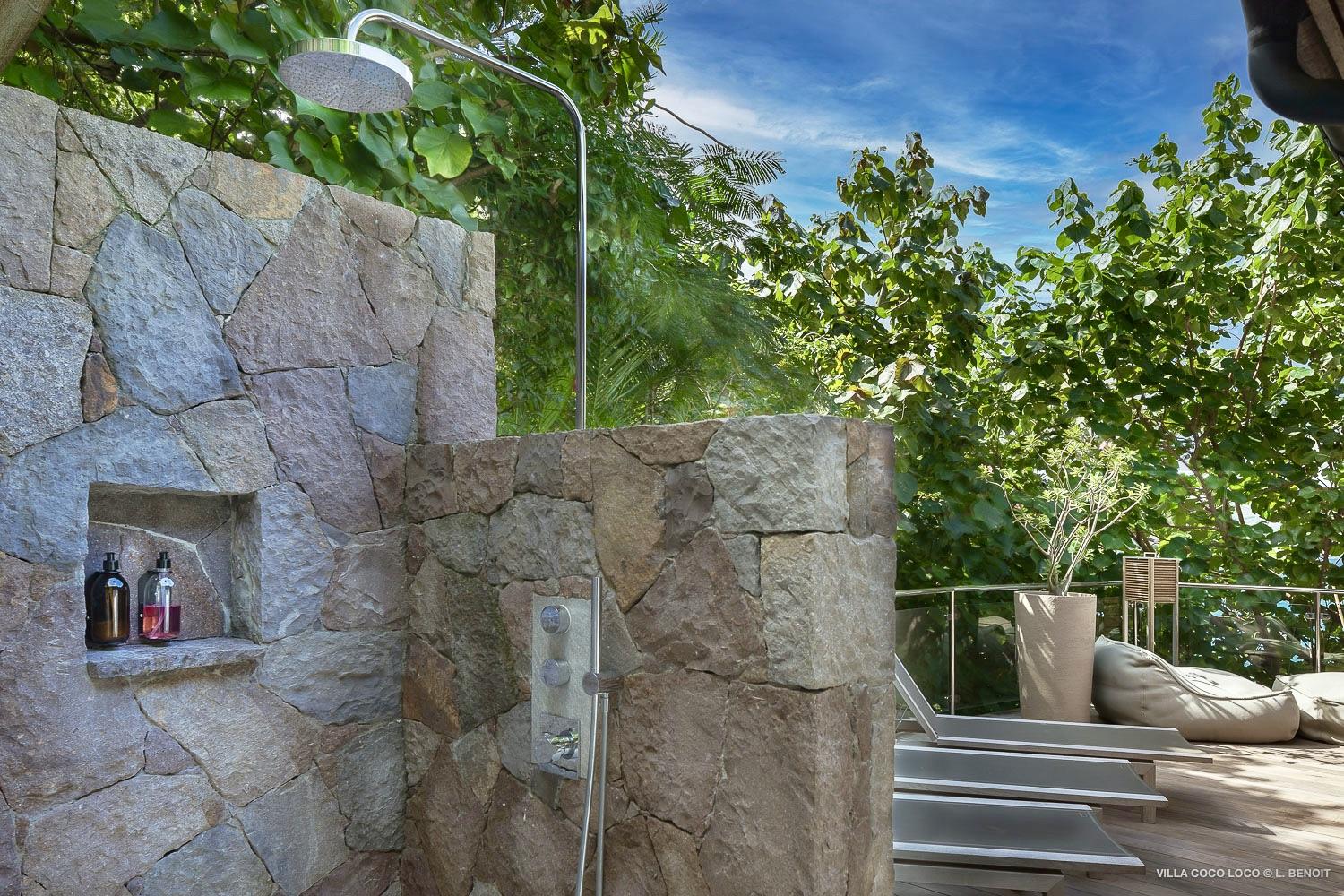 Villa Coco Loco Ocean View Located in Exquisite Pointe Milou with