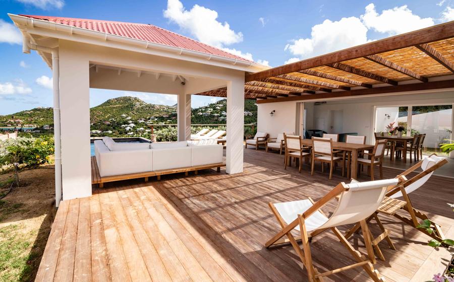 Villa Au Paille en Queue Ocean View Located in Fabulous Saint Jean