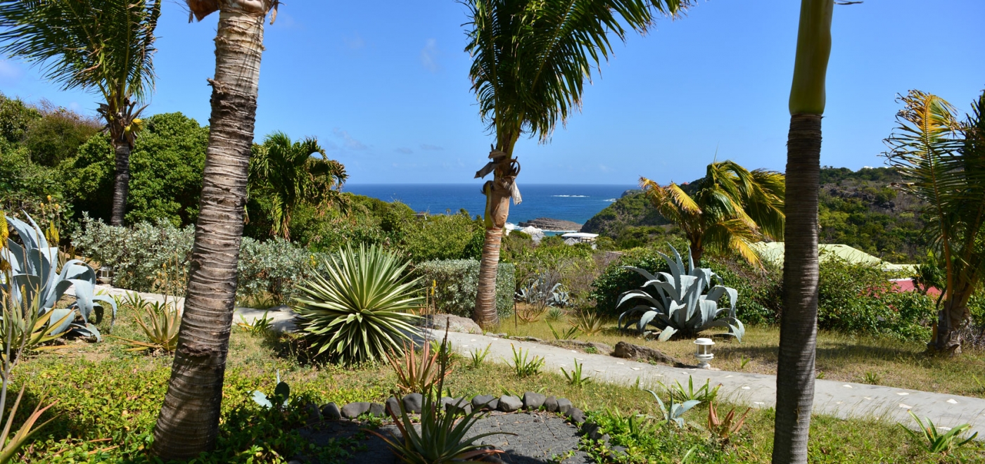 Villa Captain Cook Ocean View Located in Stunning Pointe Milou with