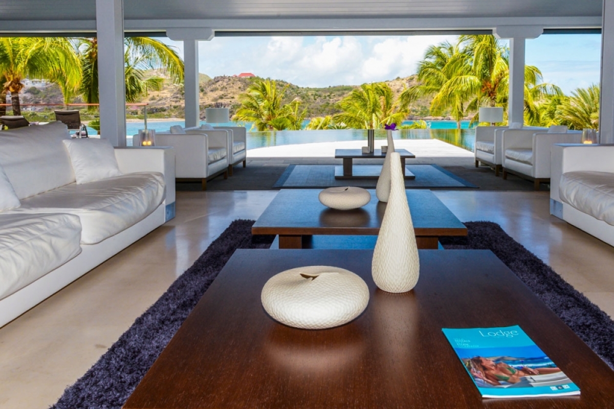Villa Silver Rainbow 