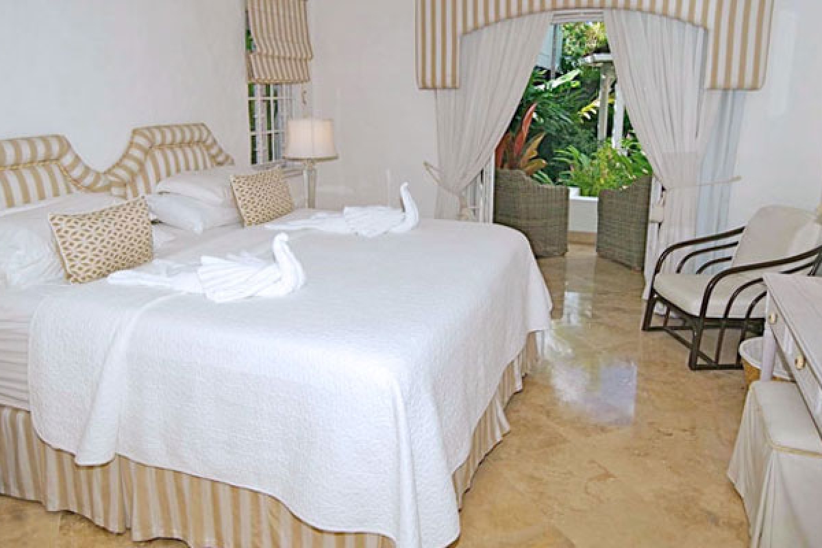 Emerald Beach 4 - Villa Plumbago