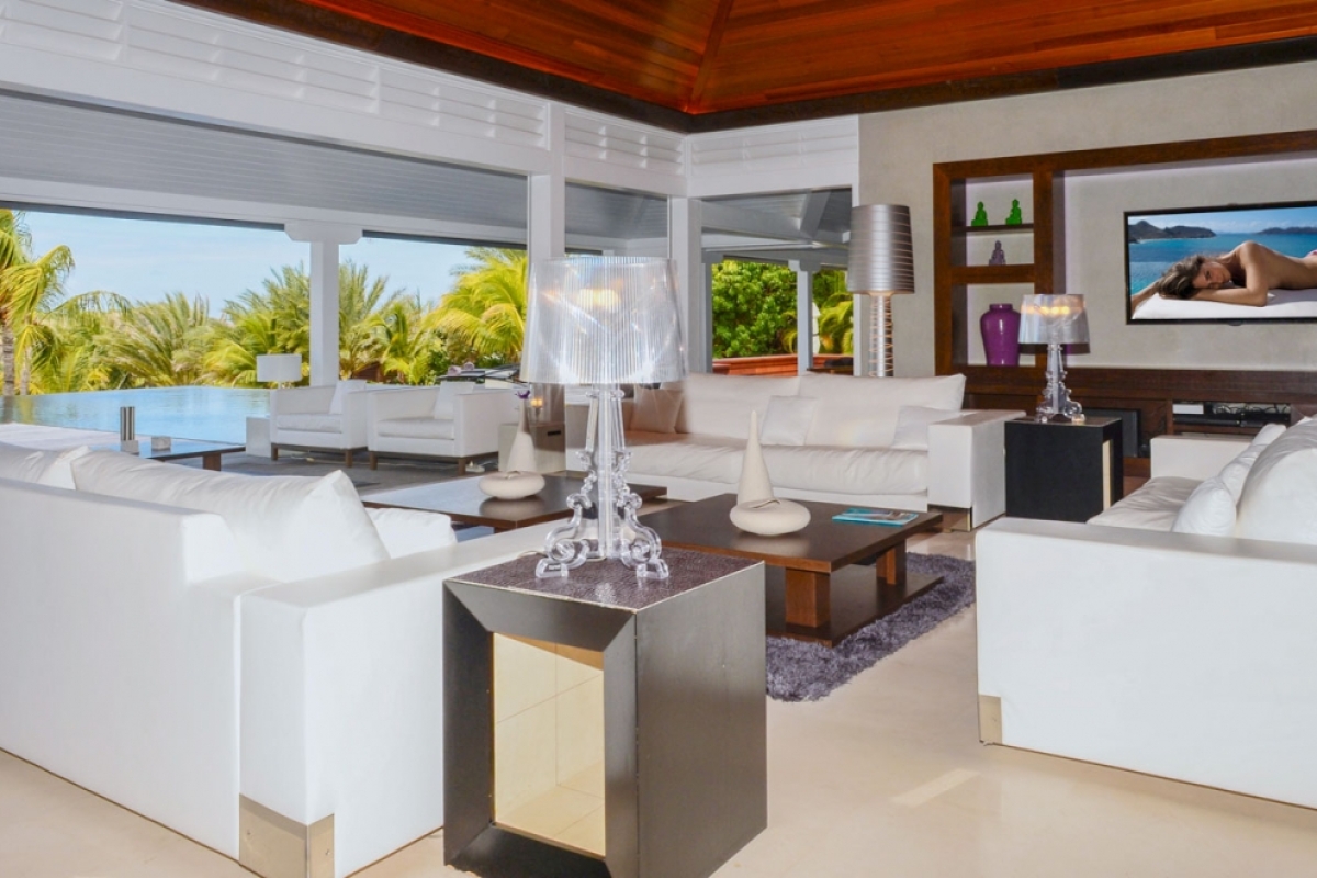 Villa Silver Rainbow 