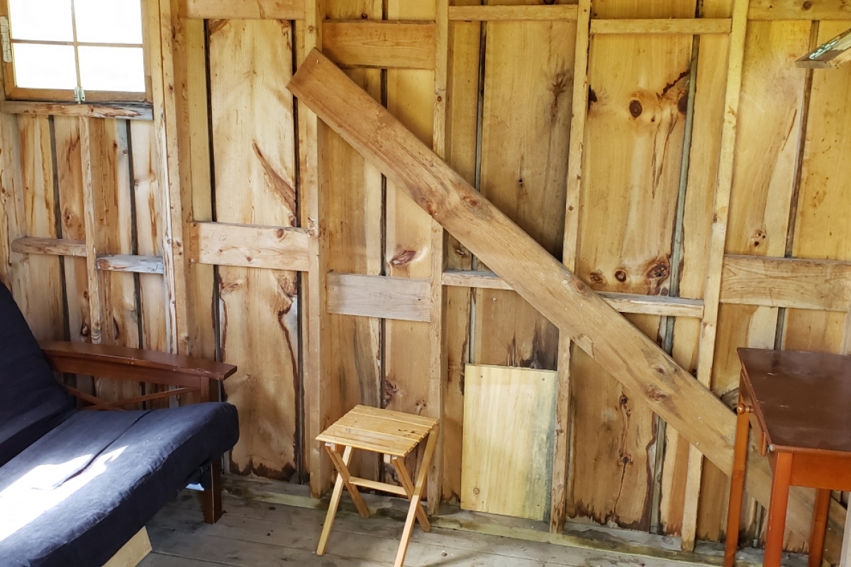 Rustic Beach House with Bunkhouse