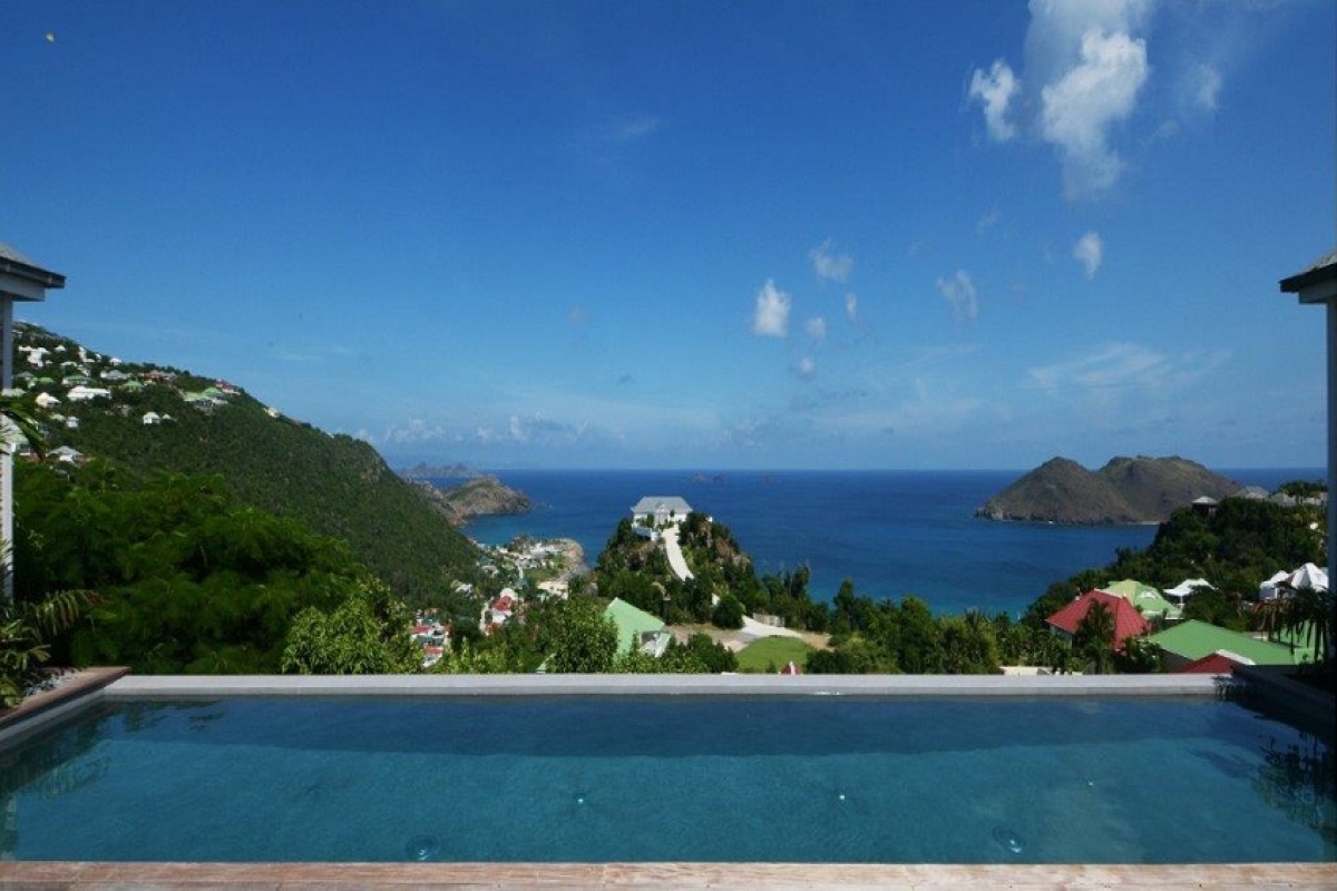 Villa Romance