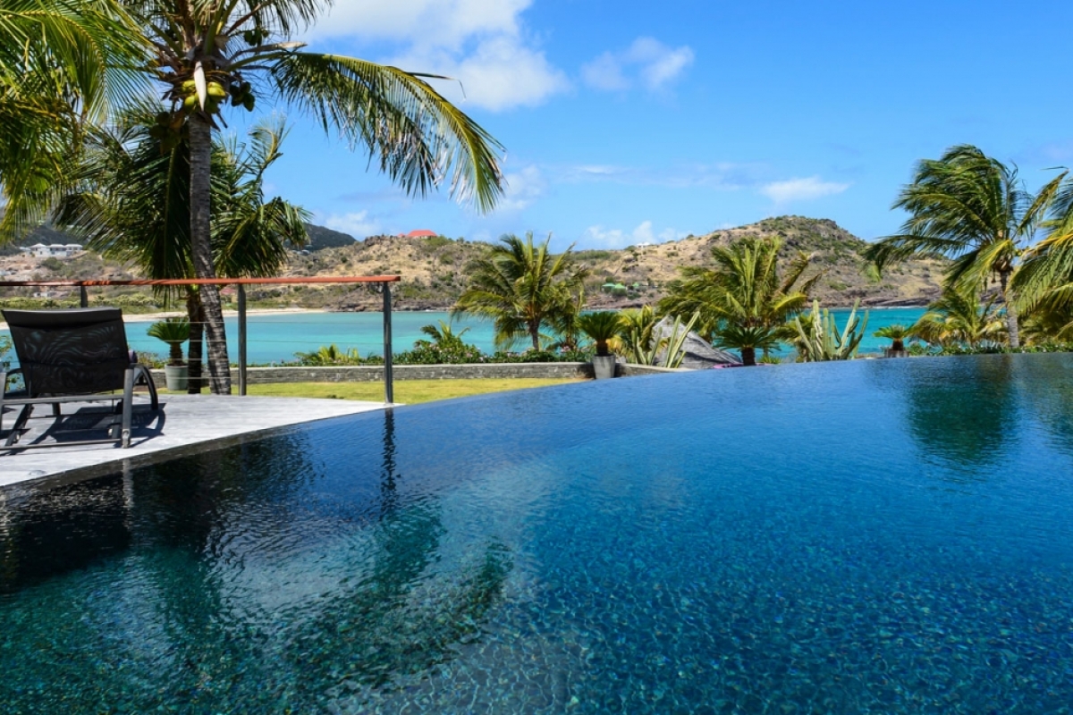 Villa Silver Rainbow 
