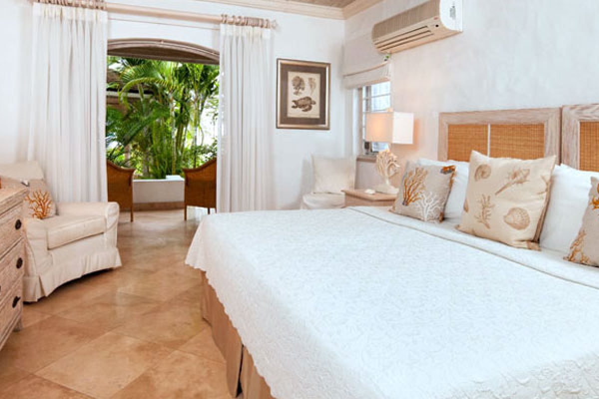 Emerald Beach 3 - Villa Ixoria
